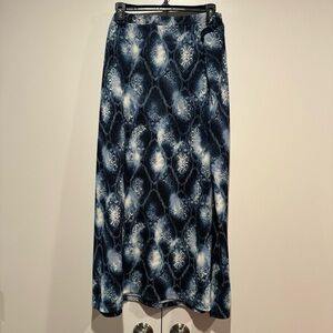 Women’s Plus Size Maxi Skirt in a Navy Blue Pattern